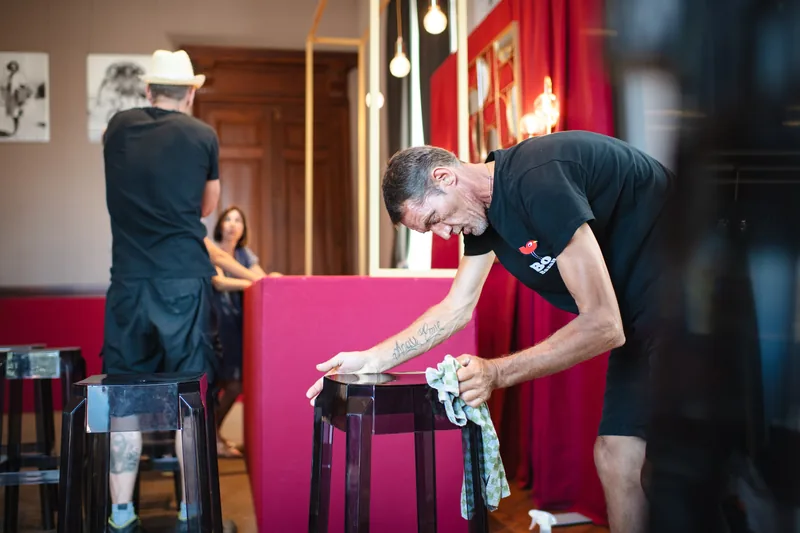 Finitions, juste avant l’arrivée des invités