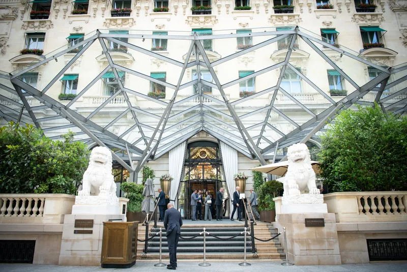 Accueil des délégations, palace parisien